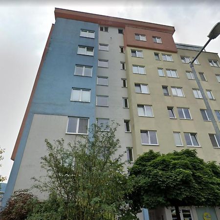 Alure Residences 3 & 24H Self Check-In, Parking In The Garage In The Apartment Building Included, New Building, Terrace, Green Location With A Forest Park With A Lake, Children'S Playground Banská Bystrica Exterior photo