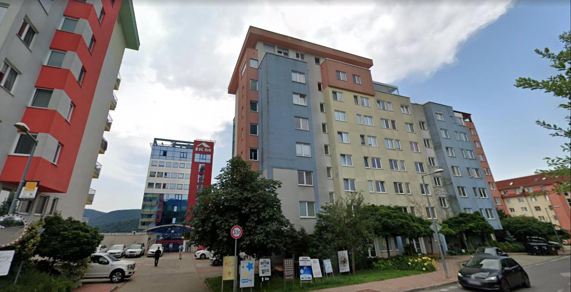 Alure Residences 3 & 24H Self Check-In, Parking In The Garage In The Apartment Building Included, New Building, Terrace, Green Location With A Forest Park With A Lake, Children'S Playground Banská Bystrica Exterior photo